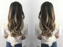 【グラデーションカラー🎨💇‍♀️】カット+ケアブリーチ+カラー+美容液TR ¥19500