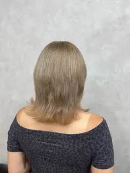 🦋垢抜けハイトーンカラー🦋[1ブリーチ➕カラー]