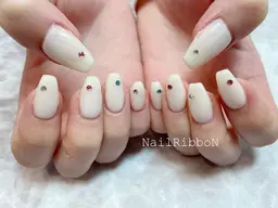 【ジェルオフあり】ワンカラーorグラデーション+スワロ10粒