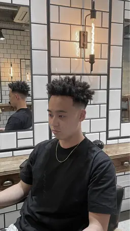 【垢抜けたい人】メンズカット+ハードパーマ