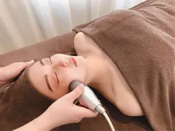 【小顔コルギ&最新リフトアップマシン4000s】ダブルアタック徹底小顔ケア