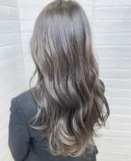 【平日限定】艶感、色持ち極上大人気イルミナカラー🌟＋キューティクル補修トリートメント❤️¥5500