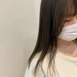 🧣ミニモ学割🧣小顔カット＋艶カラー