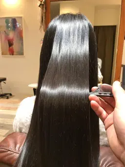 話題の艶髪✨ioLuストレート