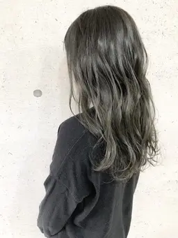 🍀プレミアムリッチトリートメント+🌈うる艶カラー✨+カット【２時間程】