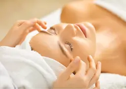 【初回モニター限定】写真提供OKでお得に体験♪RFフェイシャル(目隠しあり！)