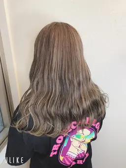 【2.3回目の方はこちら💁】従来のカラーダメージ90%カットのイルミナ艶カラー🤍🩵