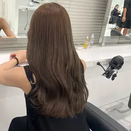 直前割🈹【💍人気No.2メニュー💍】韓国風カット➕透明感カラー➕ヒアルロン酸トリートメント➕コテ巻き🕊🌿