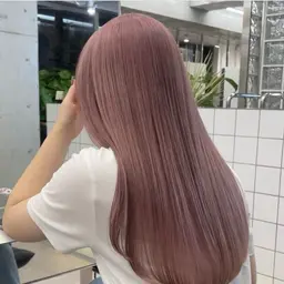 🔆ブリーチリタッチ🔆＋カラー❕＋𝐀𝐮𝐣𝐮𝐚トリートメント🫧