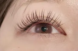 🌼7月限定🌼【フラットマットラッシュ150本まで付け放題👀✨】+550円でブラウン系まつエクに変更可🙆‍♀️