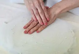 ネイルケア＆マニキュア