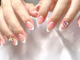 フレンチネイル（オフあり）