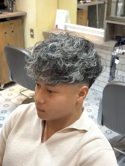 ハイライト＋ヘアトリートメント ヘアカット❌