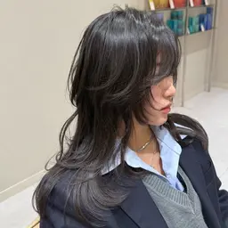 【✨️レイヤーカットしたい方おすすめ✨️】カット➕𝐀𝐮𝐣𝐮𝐚2stepトリートメント💎