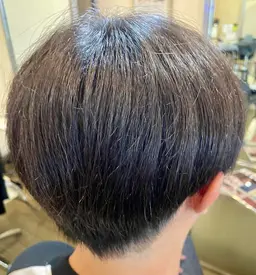 シャンプー・カット（スタイリング・ブロー・マッサージこみ） men's方大歓迎！メンズの方眉毛トリマーもサービス！