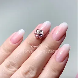 [オフィス・シンプル系] 1色ベース+フレンチOrグラ❤︎エレガントスタイル❤︎甘皮ケア付き❤︎ フィルイン対応