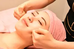 ★お疲れ顔・眼精疲労・小顔・肩凝りに◎★小顔フェイシャル