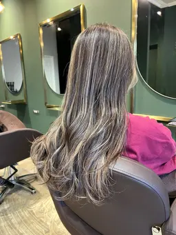 【🐝ハイライト🐝】ハイライト(ブリーチ) + カラー + 2ステップトリートメント + ショートスパ