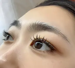 [フラットラッシュ]超軽量　高持続力✨160本 初回のオフ無料(コーテイング付き)