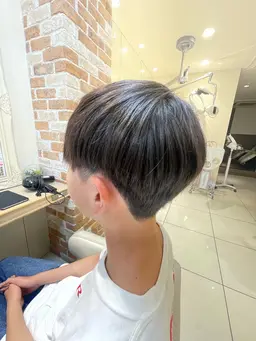 再現性◎トップスタイリストによる骨格補正メンズカット
