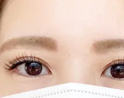 LEDで付けるまつエク140本　夏にも強い！¥7800