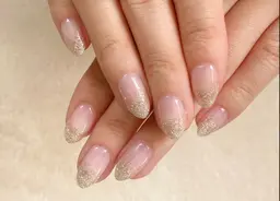 オフなし💅カラーグラデーション🪽ラメグラデーション✨伸びても気にならないデザインです✴️