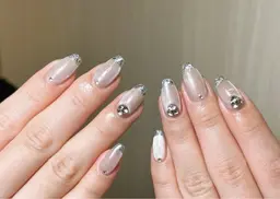 💅ハンドネイル💅新規オフ無料✨人気⤴️マグネットガラスフレンチ 💰8980
