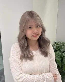 【ブリーチダメージ94%カット☆ミニモ学割】ケアブリーチ＋イルミナカラーorエドルカラー【心斎橋/南船場】