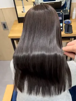 【乾かすだけで艶髪◎髪質改善】縮毛矯正+トリートメント