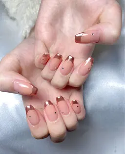 ワンカラー+グラデーションorフレンチ