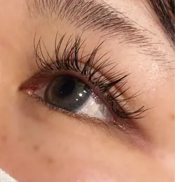 【モデル】シングルエクステ​〜​100本