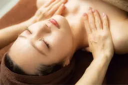 毛穴レス美肌を今すぐ体験✨️【韓国ピーリング】韓国水光肌｜毛穴ピーリング🌱9800円🎀