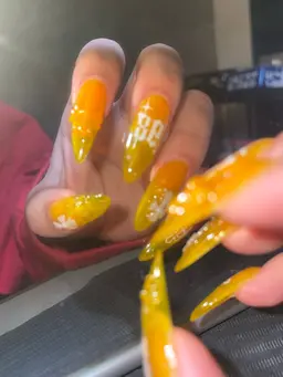 ワンカラー+アート2本まで