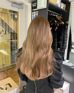 ⚡️当店最安値ブリーチメニュー⚡️カット＋カラー＋ケアブリーチ