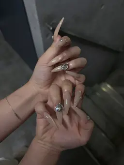 ミニモ学割!卒業式ネイル✨✨今年度卒業の学生さん限定♡