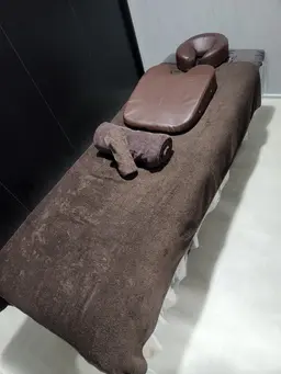 つらい肩や腰に！揉みほぐし60分