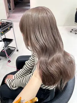 【ダメージを抑えて明るくしたい方】ケアブリーチ+カラー+プレミアム髪質改善トリートメント🎀☆*:.。.