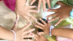 ミニモ学割✨キッズネイル💅🏻中学生以下限定