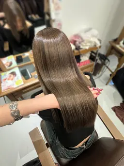 【🉐❤️🔥ミニモ限定価格❤️🔥】《カット+水素カラー》水素配合カラーでうる艶髪へ✨️✨️