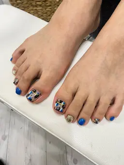 フットネイル💅やり放題🌈オフ有＋1000円＋30分🌈