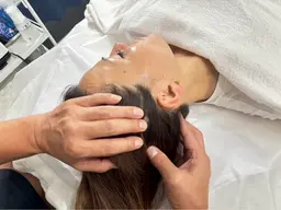 安眠ドライヘッドマッサージ（通常60分➕デコルテ．肩甲骨周り．肩）90分