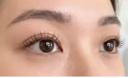 【ミニモ３月限定メニュー！！】まつ毛パーマ☆カールデザイン✨トリートメント仕上げ込み🍀.*