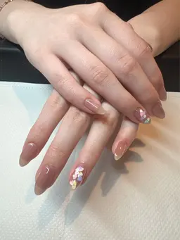 2本アートネイル(シンプルのアート&小さいなパーツのみ)