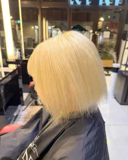 【レディースカット✂️】＋【ブリーチ🎨全体orリタッチ】    ショートカット、ボブ限定