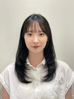 ୨୧ 🇰🇷1番人気🇰🇷 ୨୧韓国風カット+プレミアムケアカラー+2Step豊潤ケアトリートメント+コテ巻きまで♡