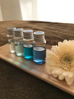 肩こりが辛い方にオススメです!! デコルテ・首肩・背中のオイルトリートメント✨【デコルテリンパ40分(背中)】