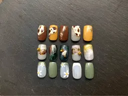 オフ込み　練習モデル　　　　　　　　　　　　　　　　　　　持ち込みデザイン10本アート！平日1人様限定♪