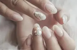 🉐 シンプル持ち込みOK アート少なめコースデザイン3.4本程度 ¥7580