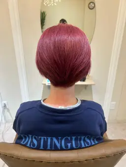 ブリーチ込みダブルカラー　火曜日、土曜日以外のご予約になります。よろしくお願いします🙇