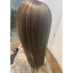 ☑️カット&ハイライト&カラー🦩💕